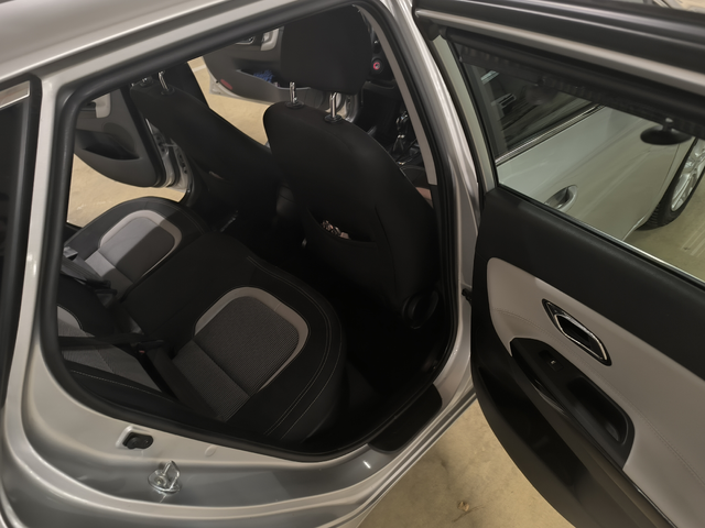 Kia Ceed 1.6 crdi 2015г. КАМЕРА - автомобили, коли, обяви за нови и употребявани 9