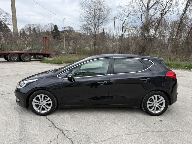 Kia Ceed 1.6i AUTOMATIC - автомобили, коли, обяви за нови и употребявани 1