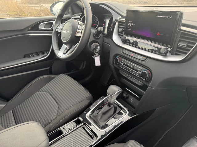 Kia Ceed 1.5 /ТОП 8200 КМ ЛИЗИНГ!!!!! - автомобили, коли, обяви за нови и употребявани 11