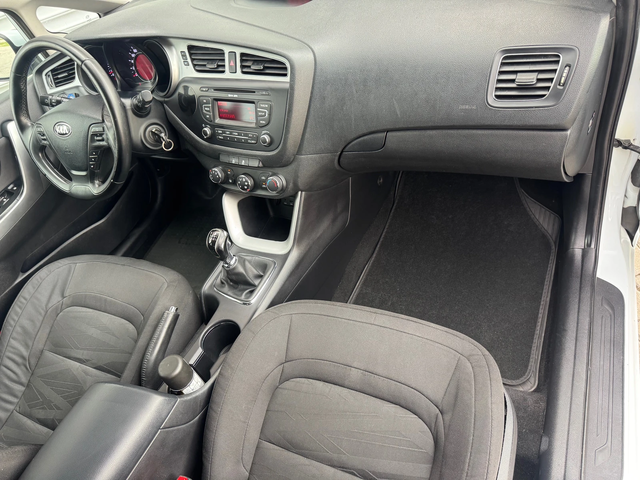 Kia Ceed 1, 4i GPL, 100ps, 6ck., usb, aux, клима, борд, мул - автомобили, коли, обяви за нови и употребявани 7
