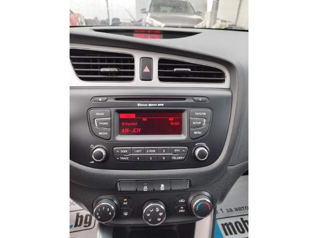 Kia Ceed 1.6D CRDi 16V - автомобили, коли, обяви за нови и употребявани 11