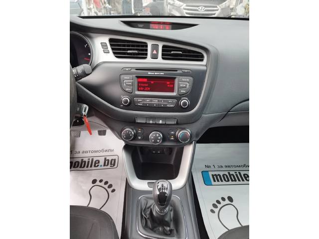 Kia Ceed 1.6D CRDi 16V - автомобили, коли, обяви за нови и употребявани 12