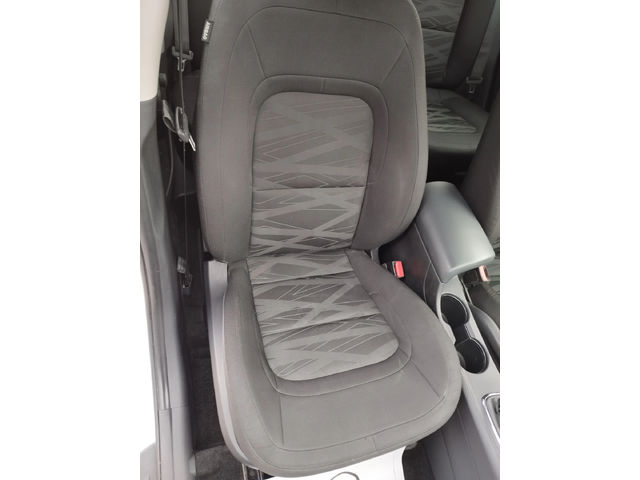 Kia Ceed 1.6D CRDi 16V - автомобили, коли, обяви за нови и употребявани 14