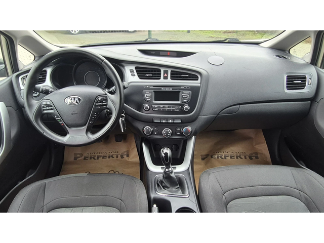Kia Ceed 1.4crdi 90к.с. - автомобили, коли, обяви за нови и употребявани 10