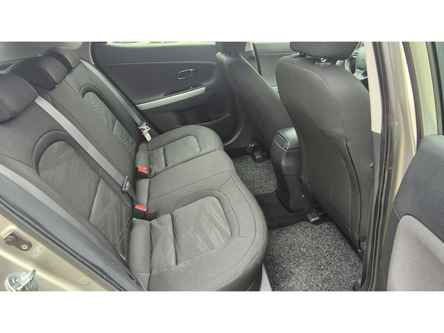 Kia Ceed 1.4crdi 90к.с. - автомобили, коли, обяви за нови и употребявани 14