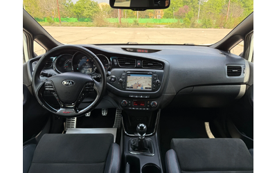 Kia Ceed GT / SWISS - автомобили, коли, обяви за нови и употребявани 7