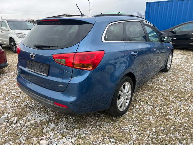 Kia Ceed 1.6 CRDI(КАТО НОВА) - автомобили, коли, обяви за нови и употребявани 4