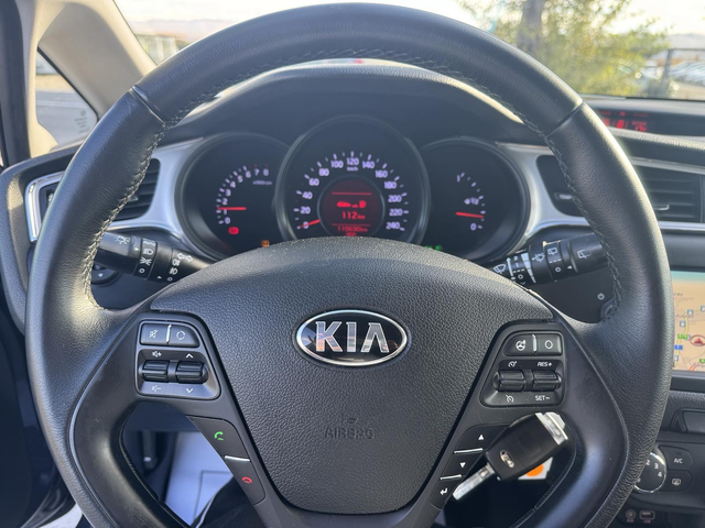 Kia Ceed, 2015 г., 110500 км, 100 к.с. - автомобили, коли, обяви за нови и употребявани 12