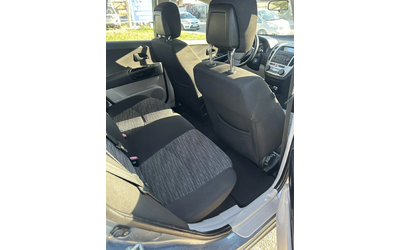 Kia Ceed - автомобили, коли, обяви за нови и употребявани 10