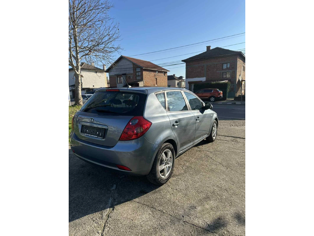 Kia Ceed - автомобили, коли, обяви за нови и употребявани 5