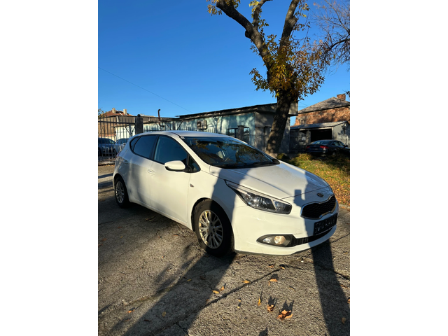 Kia Ceed 1.6 DIESEL AUSTRIA - автомобили, коли, обяви за нови и употребявани 2