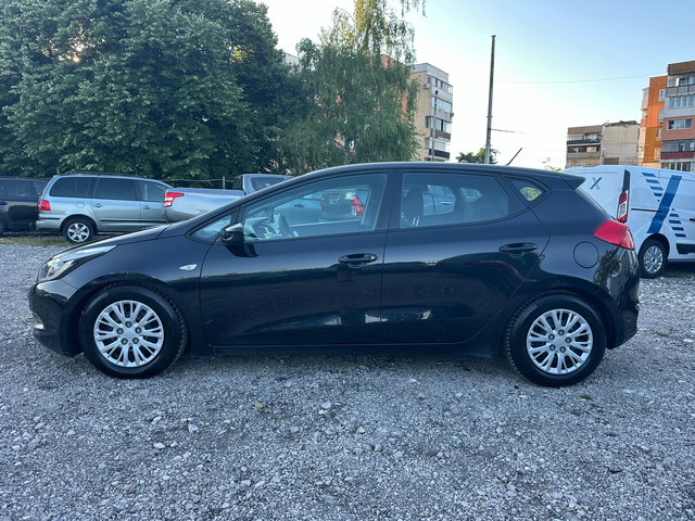 Kia Ceed 1.4CRDI 90kc FACE - автомобили, коли, обяви за нови и употребявани 5