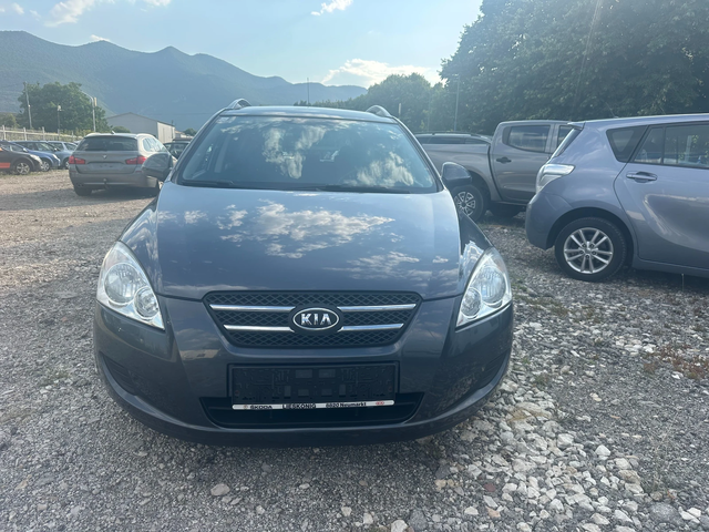 Kia Ceed 1.6CRDI 90kc - автомобили, коли, обяви за нови и употребявани 7