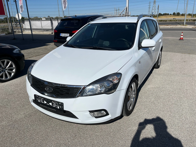 Kia Ceed 1.6 Diesel 115k.c - автомобили, коли, обяви за нови и употребявани 0
