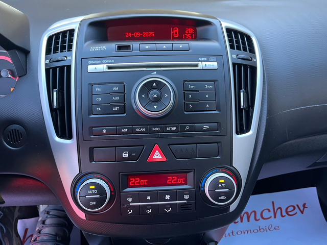 Kia Ceed 1.6 Diesel 115k.c - автомобили, коли, обяви за нови и употребявани 10