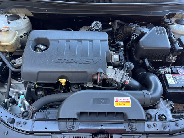 Kia Ceed 1.6 Diesel 115k.c - автомобили, коли, обяви за нови и употребявани 14