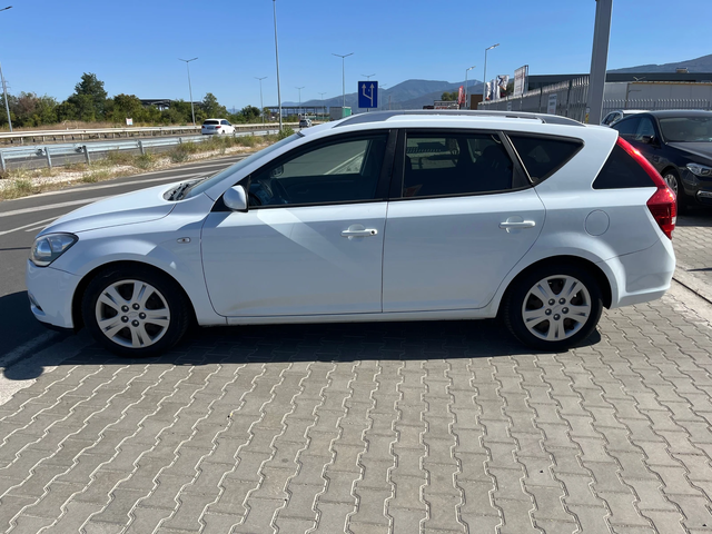 Kia Ceed 1.6 Diesel 115k.c - автомобили, коли, обяви за нови и употребявани 2