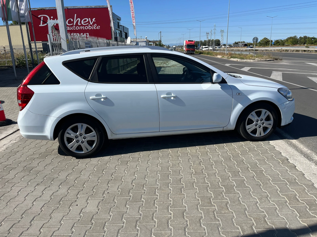 Kia Ceed 1.6 Diesel 115k.c - автомобили, коли, обяви за нови и употребявани 3