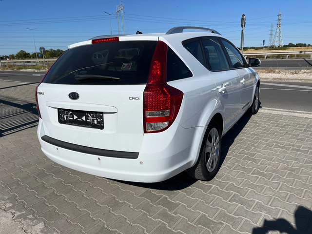 Kia Ceed 1.6 Diesel 115k.c - автомобили, коли, обяви за нови и употребявани 5