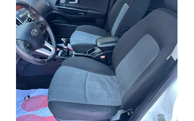 Kia Ceed 1.6 Diesel 115k.c - автомобили, коли, обяви за нови и употребявани 6