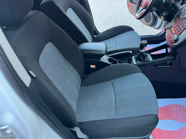 Kia Ceed 1.6 Diesel 115k.c - автомобили, коли, обяви за нови и употребявани 7