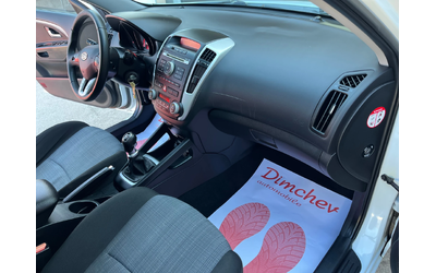 Kia Ceed 1.6 Diesel 115k.c - автомобили, коли, обяви за нови и употребявани 9