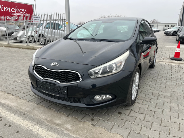 Kia Ceed 1.6 Diesel - автомобили, коли, обяви за нови и употребявани 0