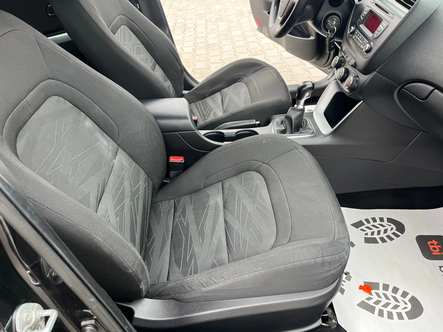 Kia Ceed 1.6 Diesel - автомобили, коли, обяви за нови и употребявани 7