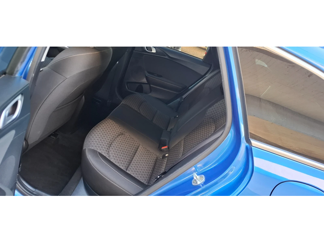 Kia Ceed 1.6 crdi 136 Hybrid 3.9л на 100!Blue Limedition - автомобили, коли, обяви за нови и употребявани 14