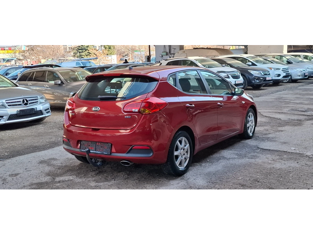 Kia Ceed 1.4 Crdi90kc Автопилот БОРДО ПЕРЛА! - автомобили, коли, обяви за нови и употребявани 6