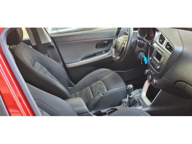 Kia Ceed 1.4 Crdi90kc Автопилот БОРДО ПЕРЛА! - автомобили, коли, обяви за нови и употребявани 8