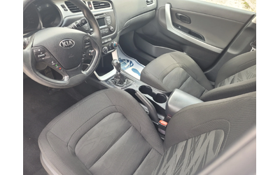 Kia Ceed 1.4i 100k.s.GAS - автомобили, коли, обяви за нови и употребявани 8