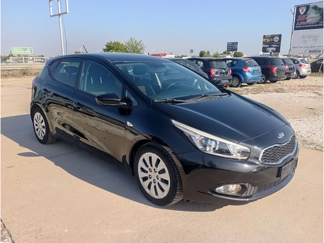 Kia Ceed 1.6CRDI, Италия - автомобили, коли, обяви за нови и употребявани 0