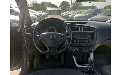 Kia Ceed 1.6CRDI, Италия - автомобили, коли, обяви за нови и употребявани 10