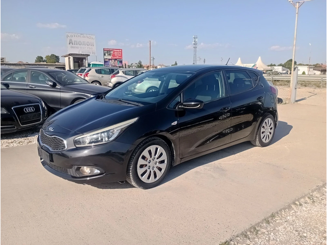 Kia Ceed 1.6CRDI, Италия - автомобили, коли, обяви за нови и употребявани 2