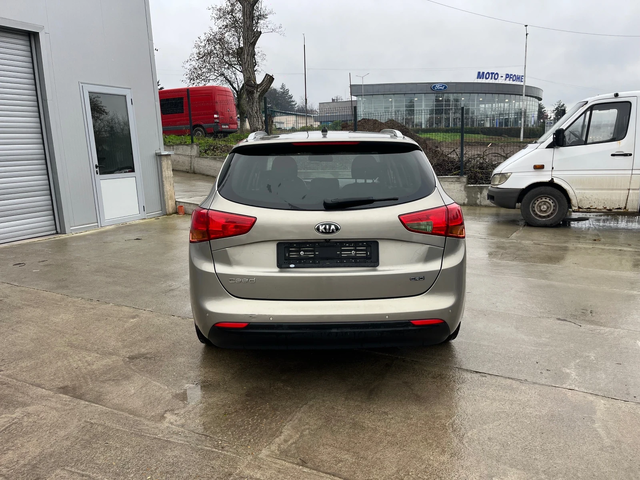 Kia Ceed 93хил км - автомобили, коли, обяви за нови и употребявани 6