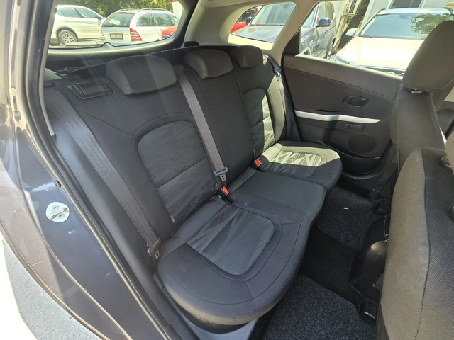 Kia Ceed 1.6crdi 110к.с Топ състояние - автомобили, коли, обяви за нови и употребявани 13