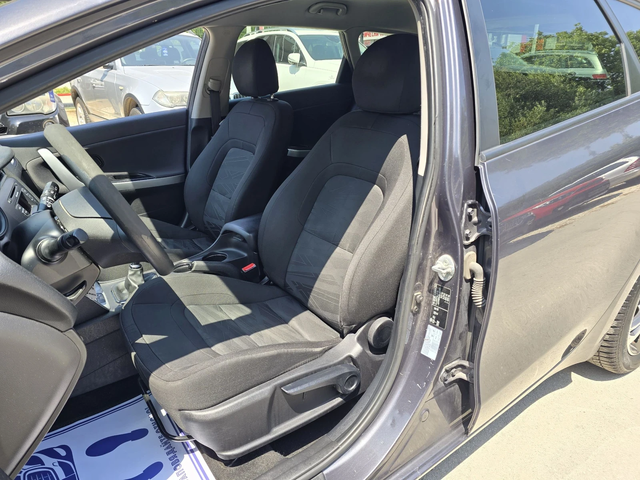 Kia Ceed 1.6crdi 110к.с Топ състояние - автомобили, коли, обяви за нови и употребявани 8