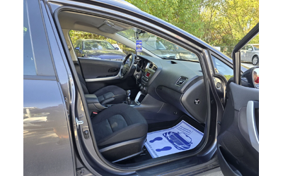 Kia Ceed 1.4crdi 90к.с Топ състояние - автомобили, коли, обяви за нови и употребявани 12