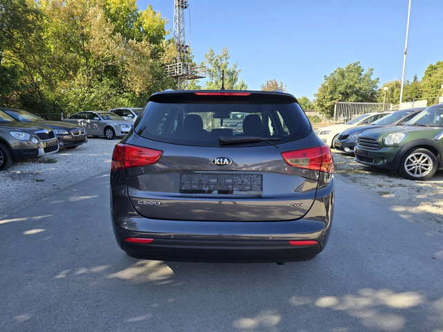 Kia Ceed 1.4crdi 90к.с Топ състояние - автомобили, коли, обяви за нови и употребявани 5