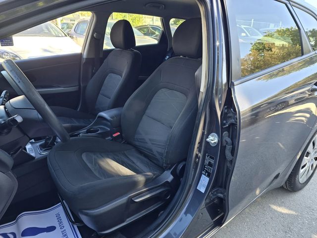 Kia Ceed 1.4crdi 90к.с Топ състояние - автомобили, коли, обяви за нови и употребявани 8