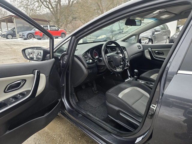 Kia Ceed 1.4i 99к.с фабрична газ - автомобили, коли, обяви за нови и употребявани 9