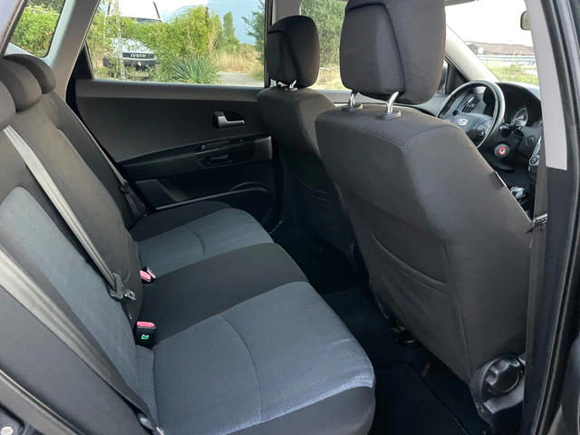 Kia Ceed 1.4i-90-FEIS-ITALIA - автомобили, коли, обяви за нови и употребявани 6