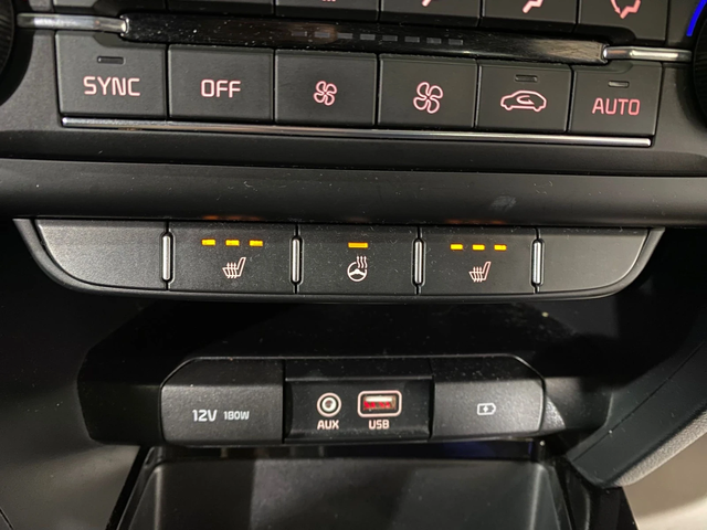 Kia Ceed - автомобили, коли, обяви за нови и употребявани 10