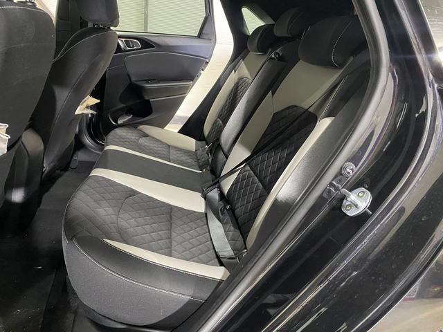 Kia Ceed - автомобили, коли, обяви за нови и употребявани 9