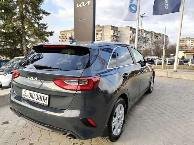 Kia Ceed Executive - автомобили, коли, обяви за нови и употребявани 4