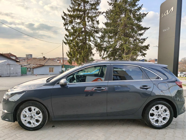 Kia Ceed Executive - автомобили, коли, обяви за нови и употребявани 7