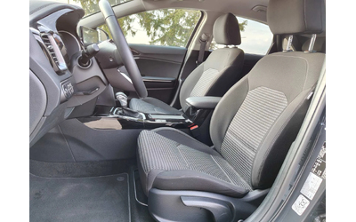 Kia Ceed Executive - автомобили, коли, обяви за нови и употребявани 9