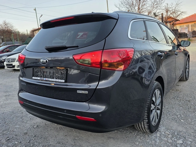 Kia Ceed 1.6 CRDI 136 К.С. АВТОМАТ / НАВИ / КАМЕРА - автомобили, коли, обяви за нови и употребявани 3