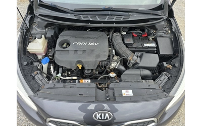 Kia Ceed 1.4 CRDI 90 К.С. / КЛИМА / ЕВРО 5 - автомобили, коли, обяви за нови и употребявани 15